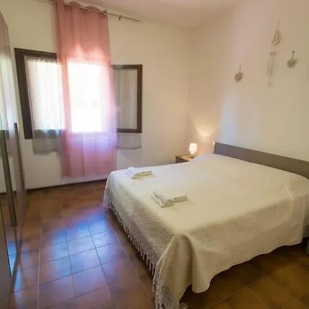 Apartment 5 Minutes From The Seafront -apartment & Garden