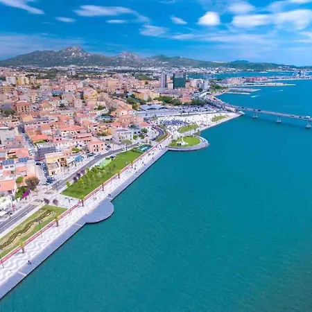 5 Minutes From The Seafront -apartment & Garden Appartement *
