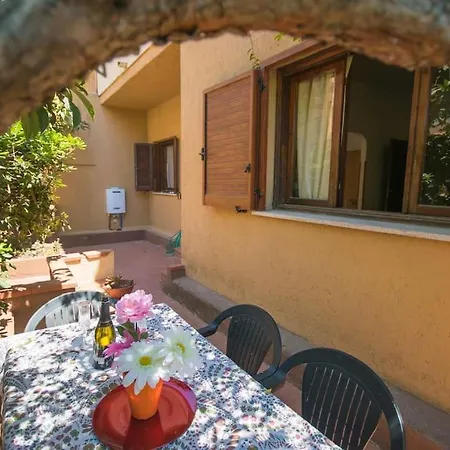 Appartement 5 Minutes From The Seafront -apartment & Garden *