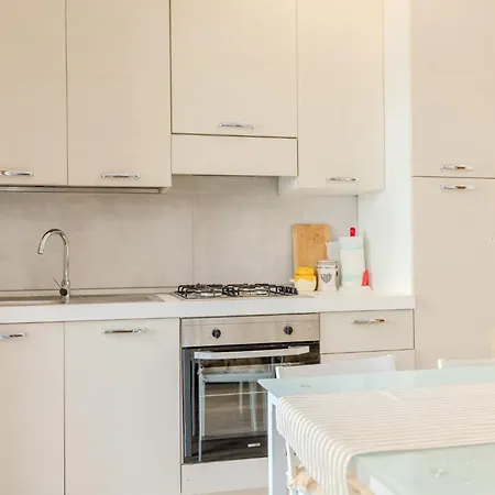 5 Minutes From The Seafront -apartment & Garden * Olbia