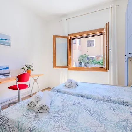 Appartement 5 Minutes From The Seafront -apartment & Garden